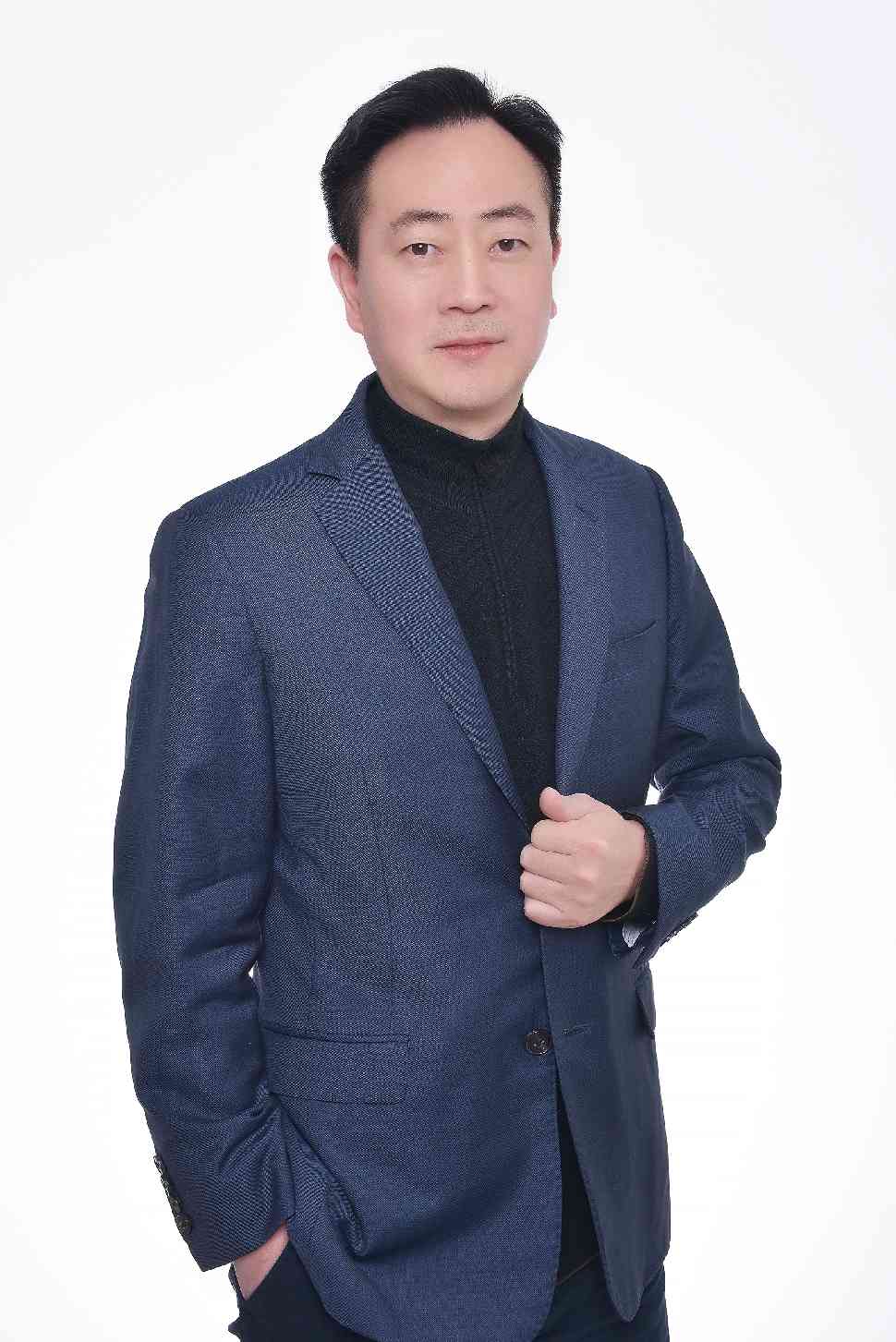 张彦