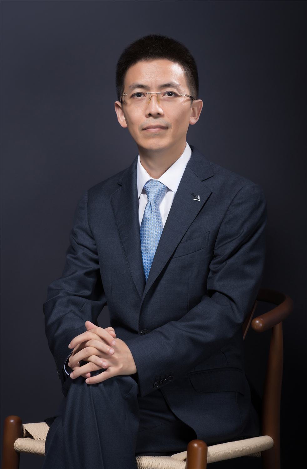 茅忠群