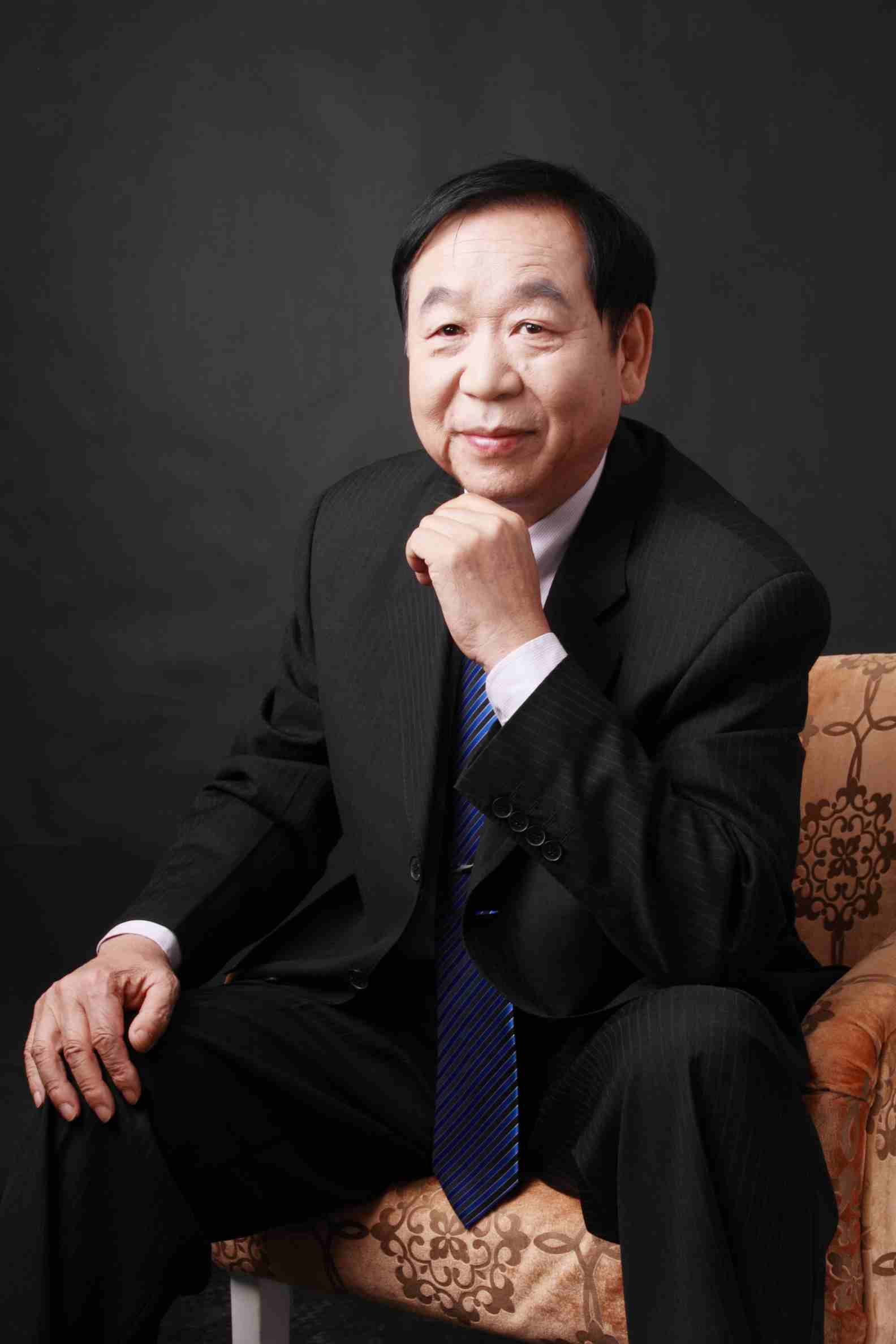 冯嘉耀